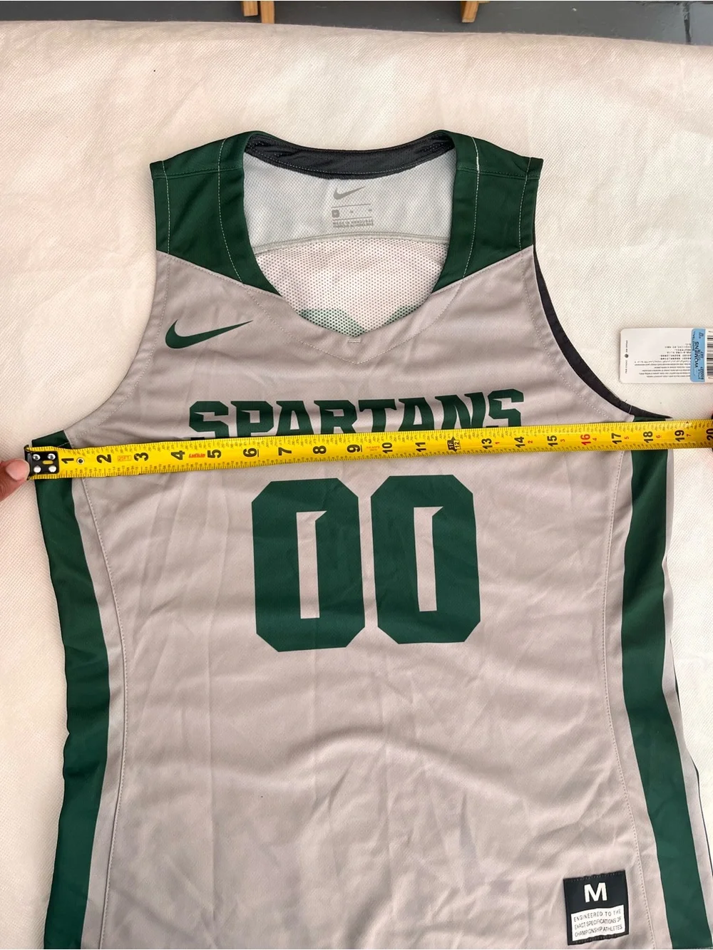 Women’s Nike Gray and Dark Green Spartans Basketball Jersey & Shorts Set Size M